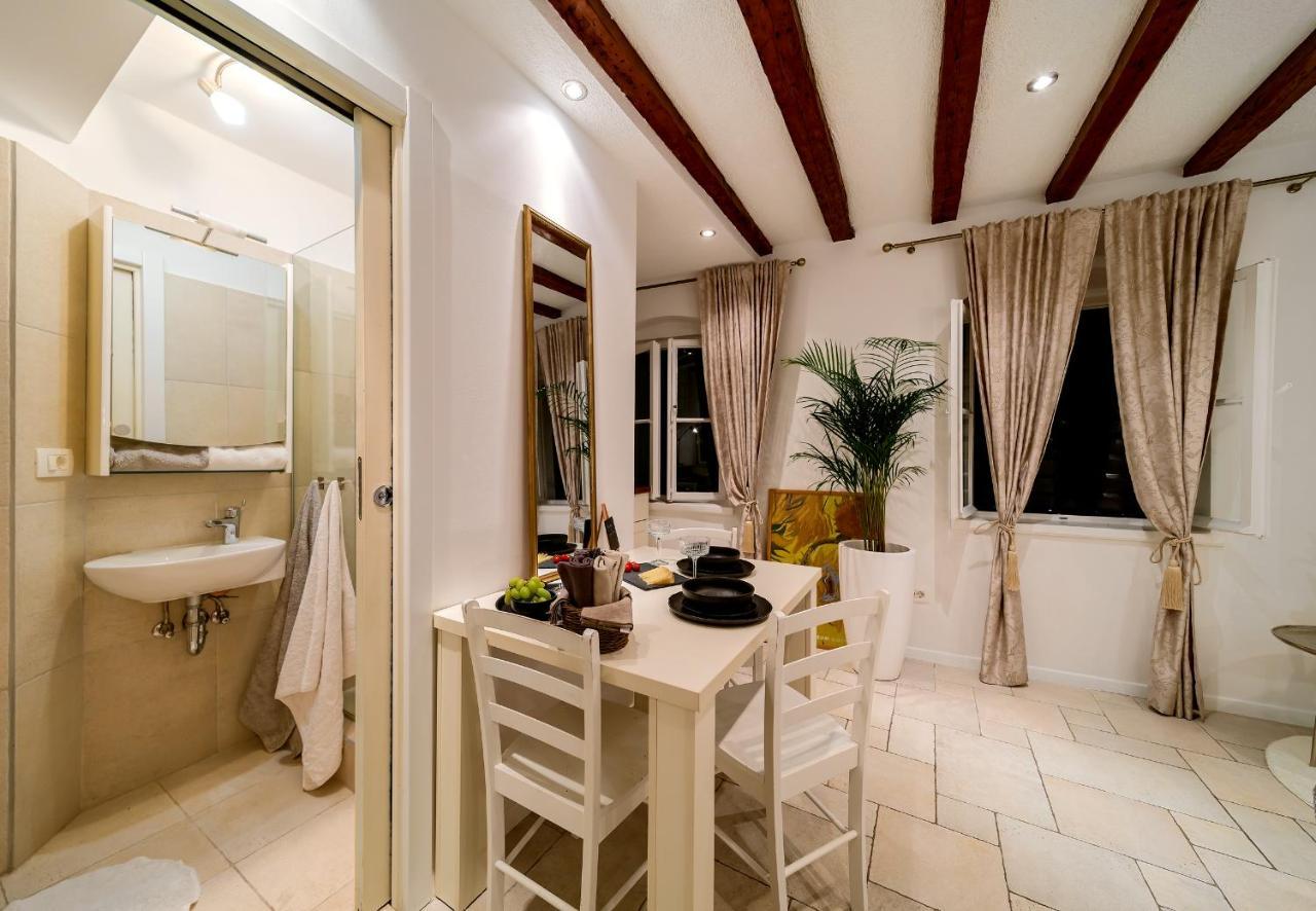 Charming Old Town Apartment Pjaca Split Exterior photo